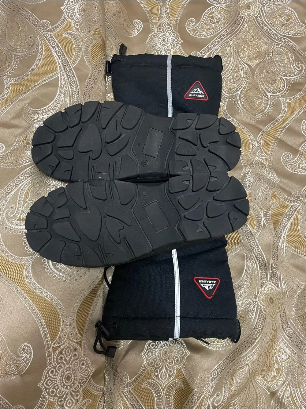 Aleader Insulated Snow Boots Mens Size 11 Waterproof Cold Weather Winter Snow